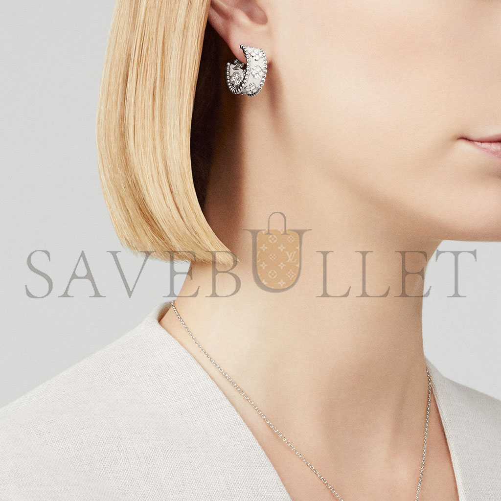 V*N CL*F arpels perlÉe clovers hoop earrings vcaro2ml00